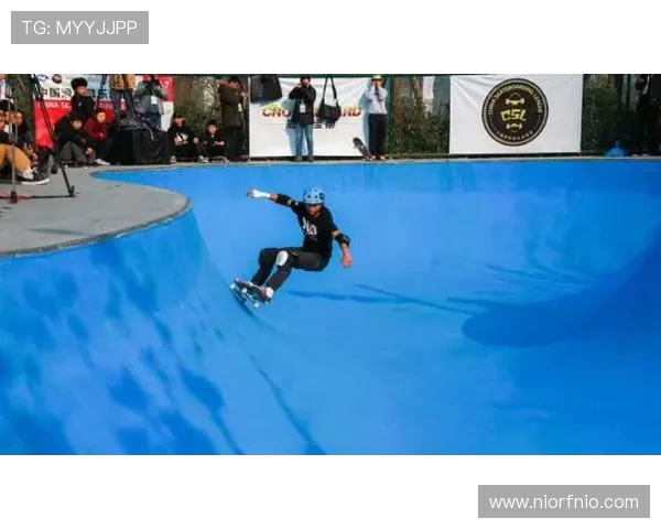 重庆滑板队在极限运动联赛中的意识表现分析与点评